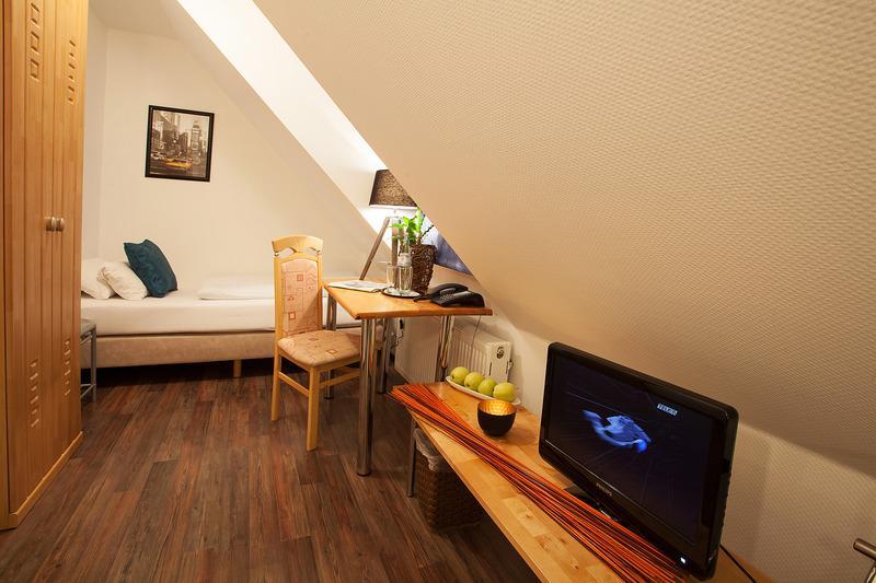 Centro Hotel Arkadia Кёльн Экстерьер фото