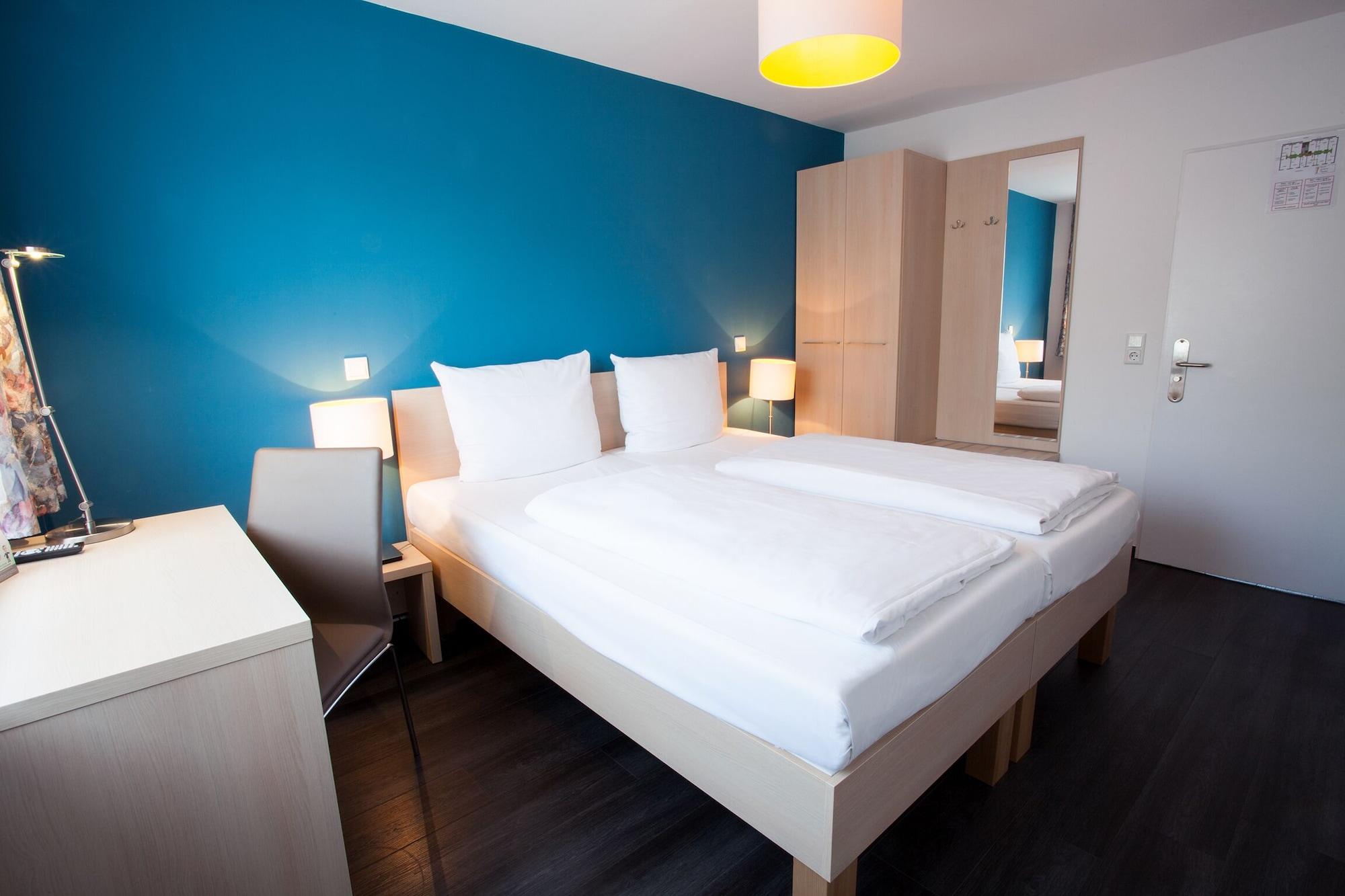Centro Hotel Arkadia Кёльн Экстерьер фото
