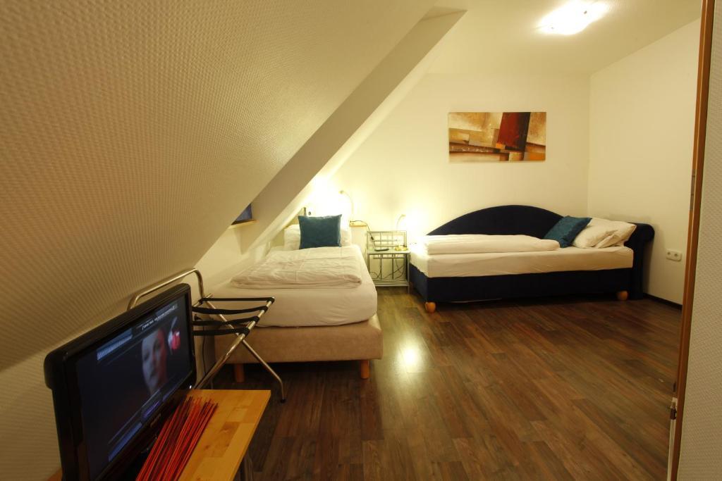 Centro Hotel Arkadia Кёльн Экстерьер фото